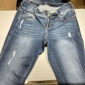 Torrid 14R Blue distressed Jegging